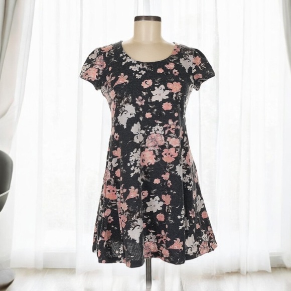 Kimchi Blue Floral Dress | SIZE M - Picture 2 of 5